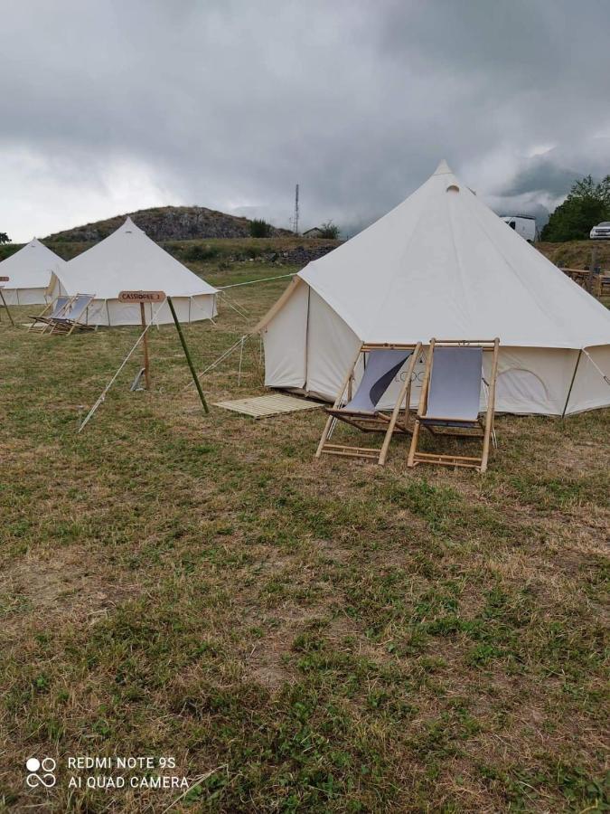 Lodg'Ing Secret Camp Ariege Hotel Lordat Exterior foto